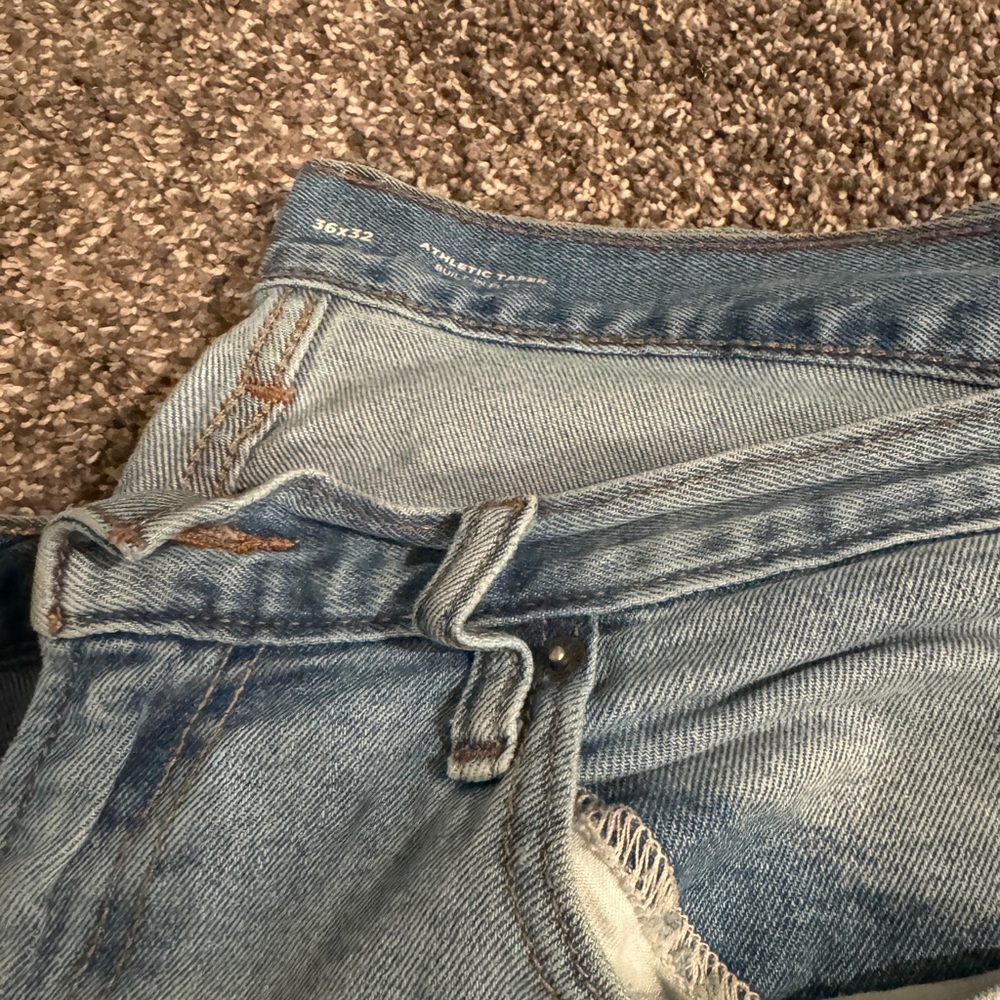 Men’s athletic taper jeans